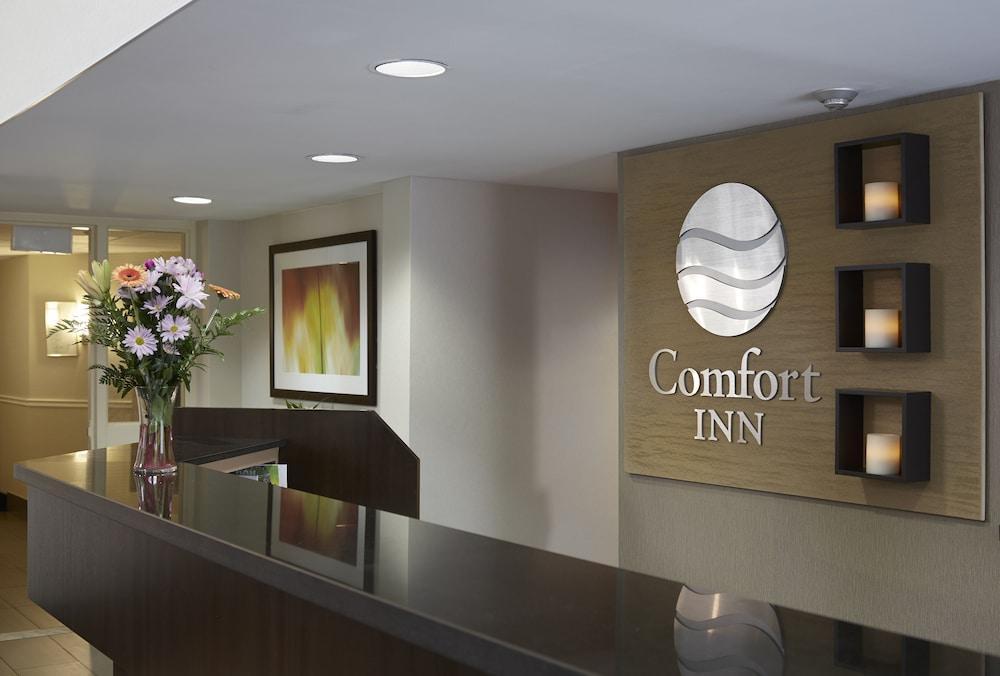 Comfort Inn Sept-Îles Екстериор снимка
