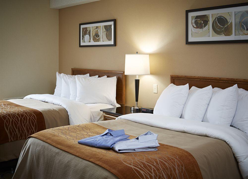 Comfort Inn Sept-Îles Екстериор снимка
