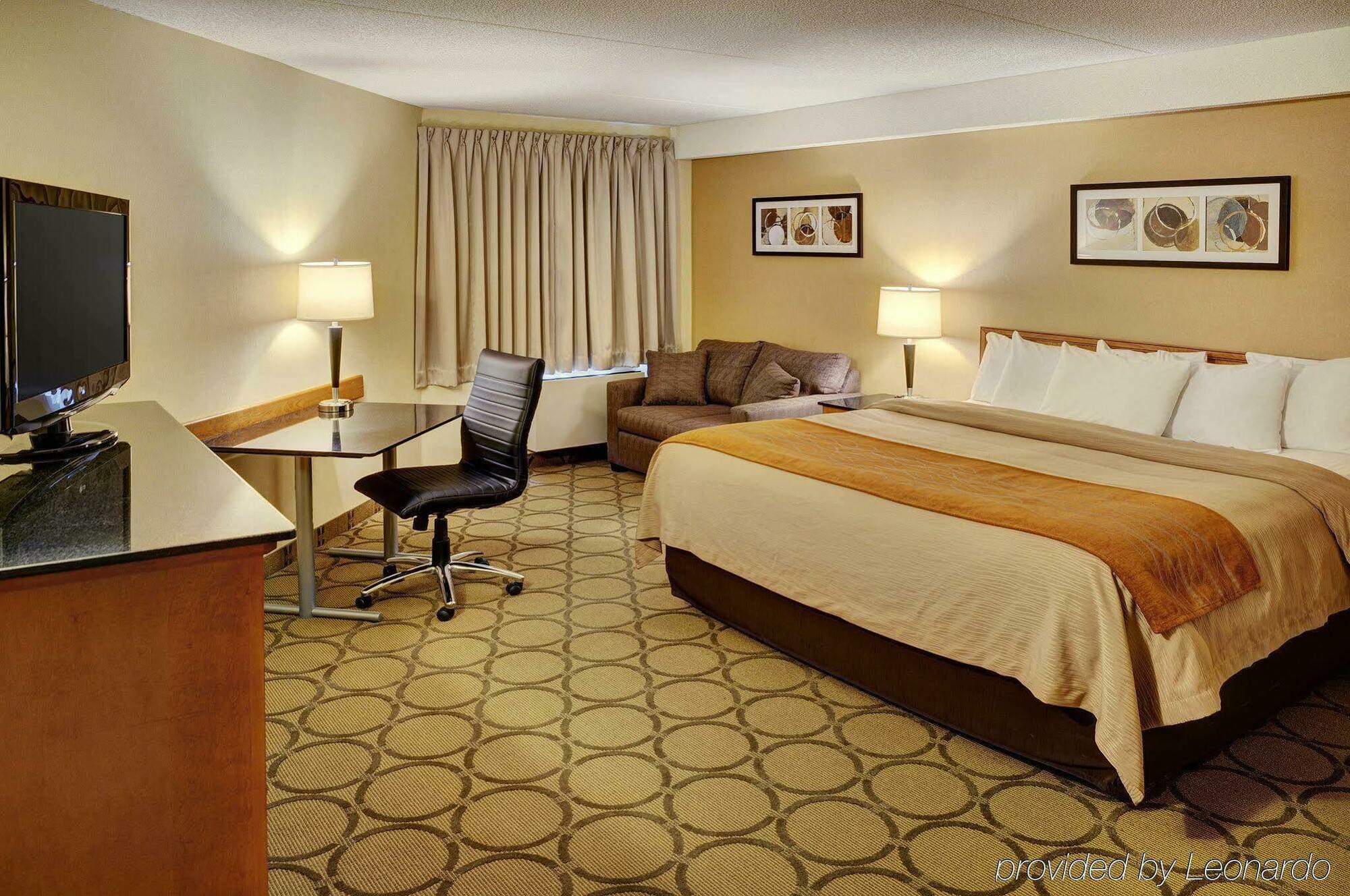 Comfort Inn Sept-Îles Екстериор снимка