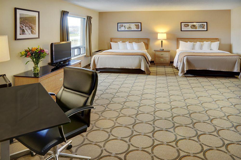 Comfort Inn Sept-Îles Екстериор снимка